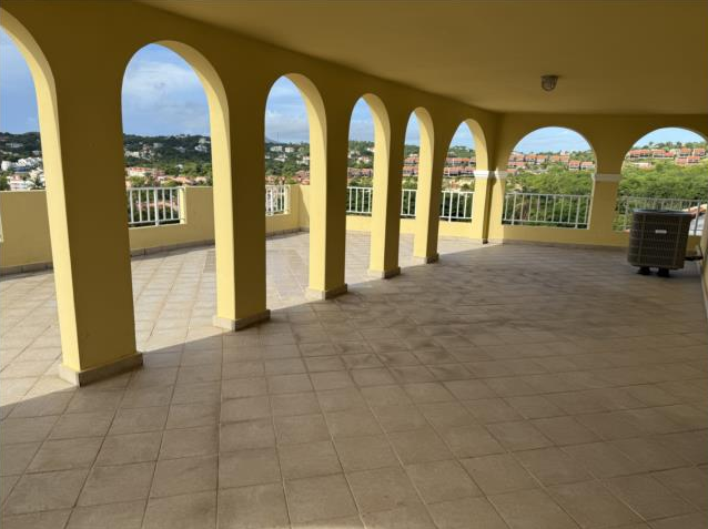 PALMANOVA PLAZA